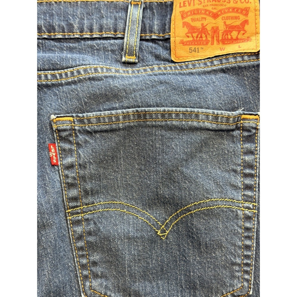 Levis 541 Jeans Mens 44x30 Blue Medium Wash Athletic Tapered Leg‎ Denim Fit - Picture 9 of 10